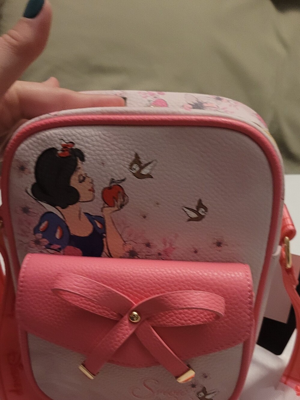 Snow White Wondapop Bag